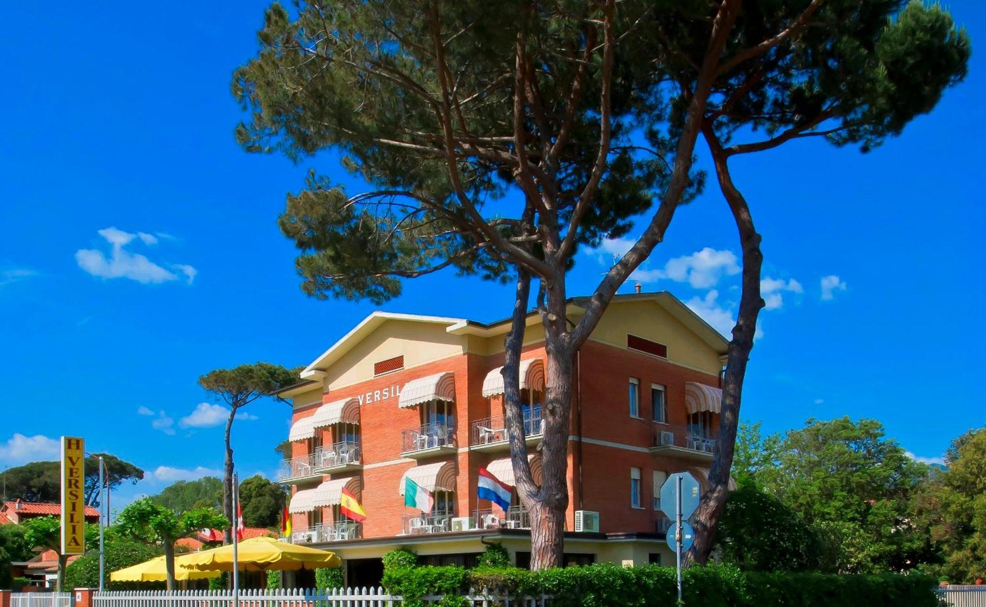 Hotel Versilia Lido di Camaiore Extérieur photo