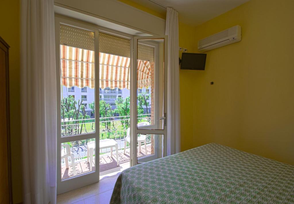 Hotel Versilia Lido di Camaiore Extérieur photo