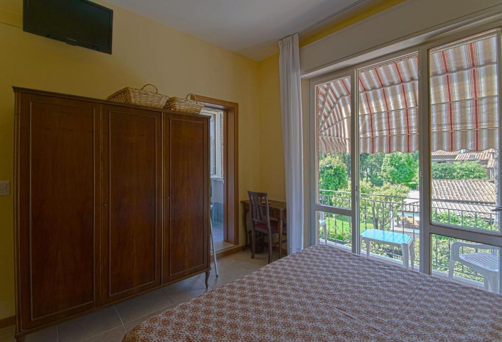 Hotel Versilia Lido di Camaiore Extérieur photo